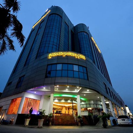 Emerald Puteri Hotel Сунгай Петани Екстериор снимка