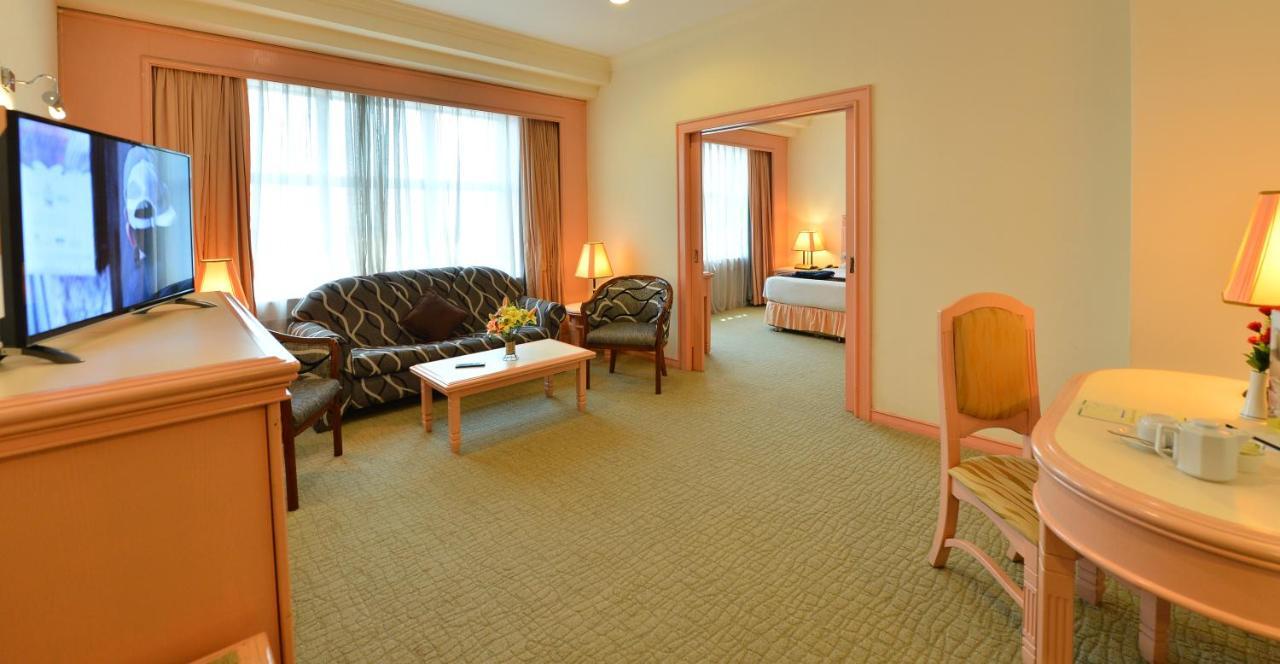 Emerald Puteri Hotel Сунгай Петани Екстериор снимка
