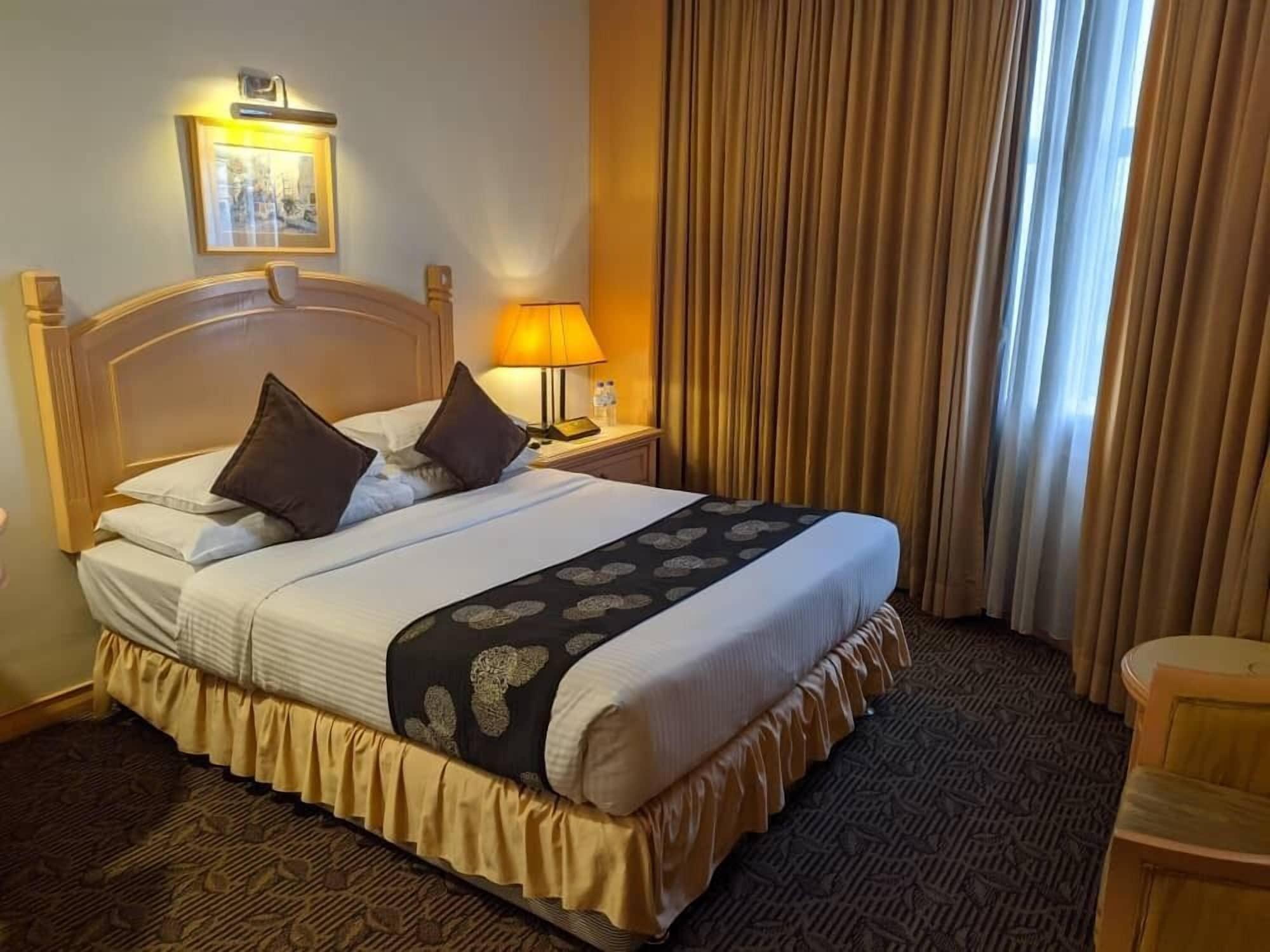 Emerald Puteri Hotel Сунгай Петани Екстериор снимка