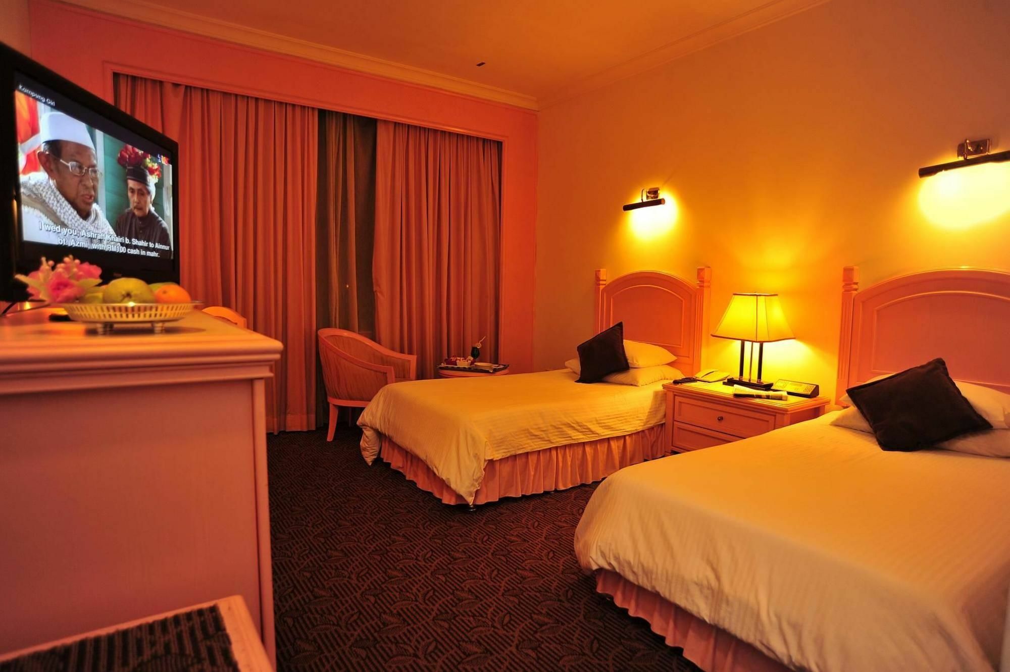 Emerald Puteri Hotel Сунгай Петани Екстериор снимка